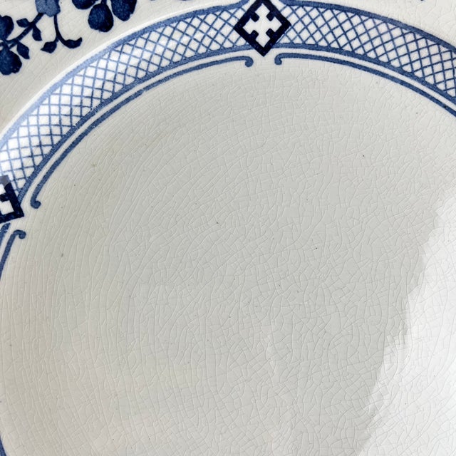 Round Jane Model Platter from KG Lunéville, 1890s For Sale - Image 11 of 12