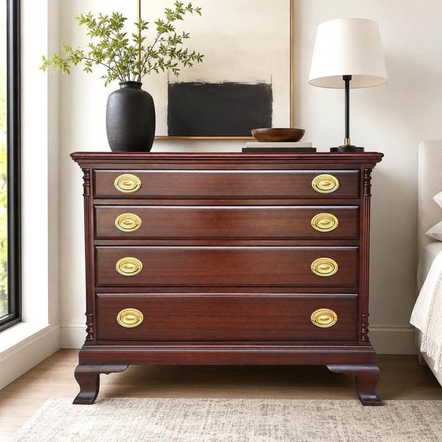 1960s Traditional Federal Revival Ribbon Mahogany Dresser | Entryway Piece For Sale - Image 11 of 11
