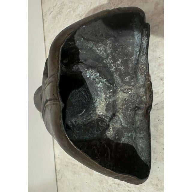 Rare Early Ayutthaya Bronze Seated Buddha – Flame Finial, Original Gilding Traces, 15th Century Thailand. For Sale - Image 6 of 7