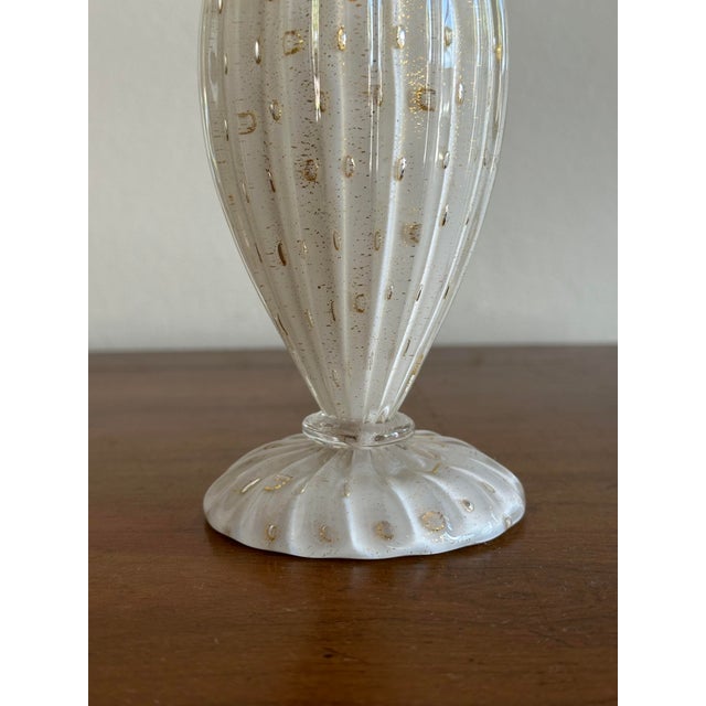 Mid-Century Modern Barbini Attributed Murano Glass Controlled Bubble Vase White Gold Fleck For Sale - Image 3 of 9