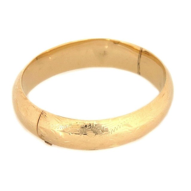 Contemporary Mid 20th Century Floral Pattern Wide Hinged Bangle Bracelet 14K Yellow Gold For Sale - Image 3 of 6