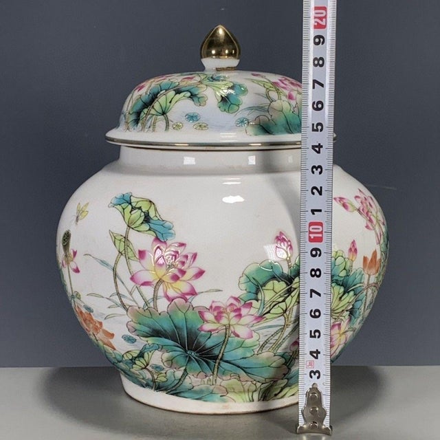 Chinese Famille Rose Porcelain Lotus Covered Jar With Gilt Finial For Sale In Los Angeles - Image 6 of 9
