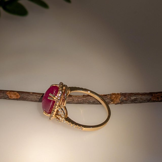 5.9Ct Oval Star Ruby Ring With Natural Diamond Accents in Solid 14k Gold, Size 6.75 For Sale In Columbus - Image 6 of 6