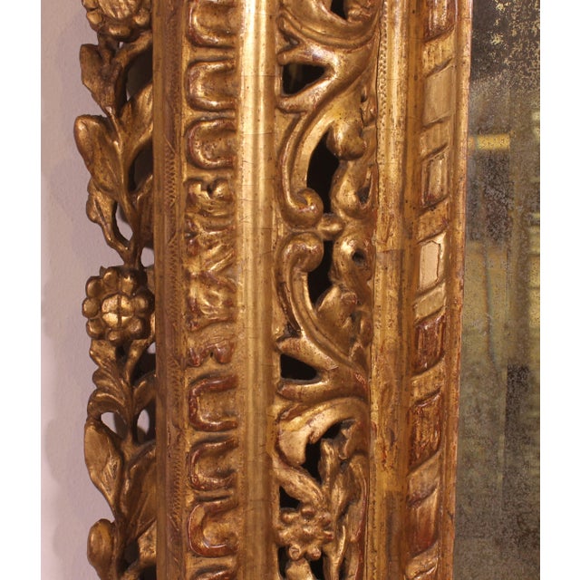 18th Century Italian Mirror in Gilded Wood For Sale - Image 6 of 13