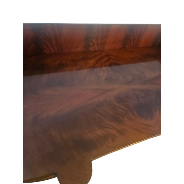 1980s 1980s Henredon Flame Mahogany Sideboard Buffet Credenza Hepplewhite Paw foot Huntboard For Sale - Image 5 of 17