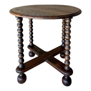 Circa 1920 Jacobean-Style Oak Circular Top Bobbin Aka Spool Leg Accent / Side Table For Sale