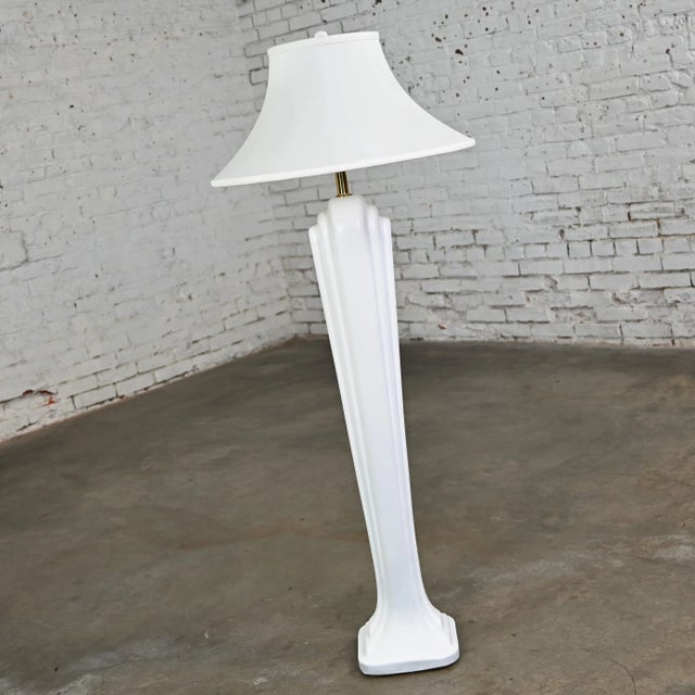Art Deco 1980’s Art Deco Revival to Postmodern Paolo Gucci Floor Lamp White Sculpted Resin & Original Bell Shade For Sale - Image 3 of 12