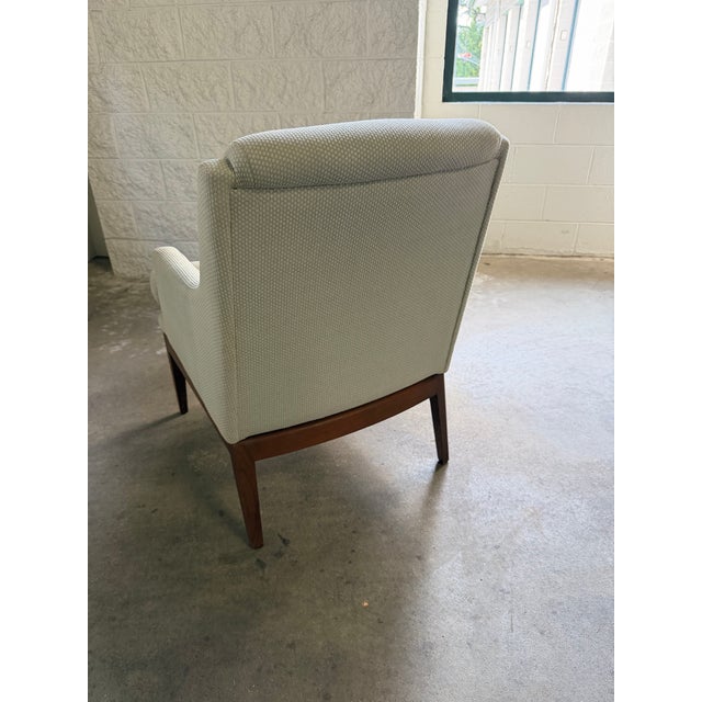 Vintage Mid Century Modern Walnut Lounge Chair Designed by Jens Risom For Sale In Chicago - Image 6 of 11