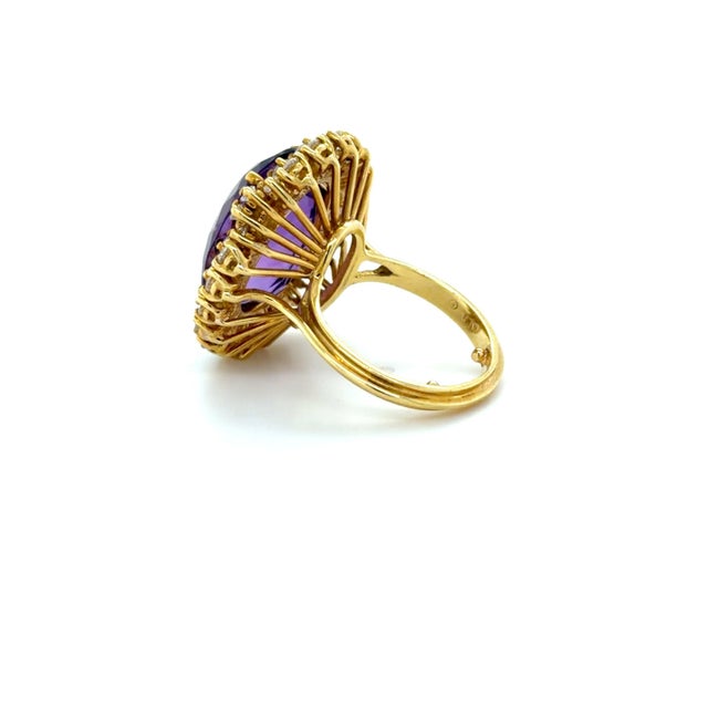 18k Yellow Gold, Amethyst and Diamond Cocktail Ring For Sale In Chicago - Image 6 of 8