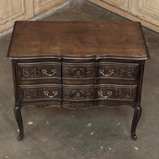 Country French Louis XV Walnut Commode For Sale - Image 14 of 17