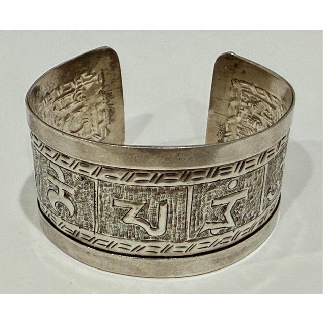 2020s Wide Sterling Silver Om Mani Mantra Buddhist Tibetan Cuff Signed 925 Boho For Sale - Image 5 of 8