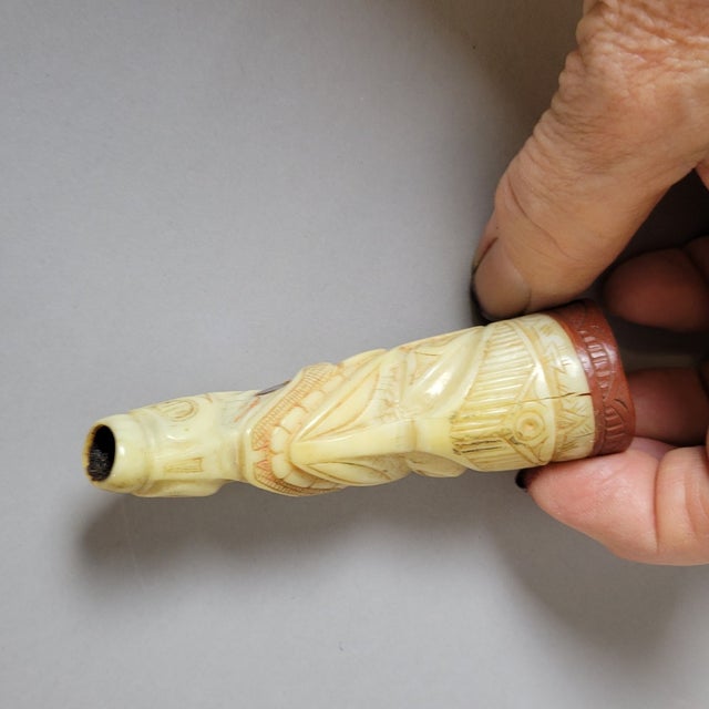 Antique Carved Bone Figural Cheroot Holder With Shell Inlay Eyes For Sale In Raleigh - Image 6 of 8