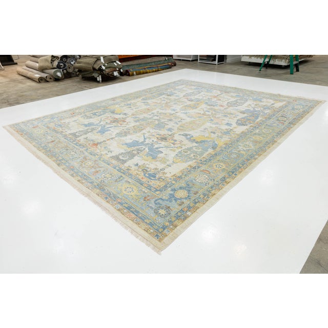Transitional Aesthetic Modern Sultanabad Rug – Hand-Knotted Wool – Muted Ivory For Sale - Image 4 of 12
