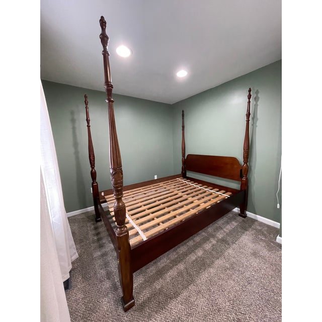 Chippendale Vintage Thomasville Mahogany Collection Queen Size Rice-Post Bed For Sale - Image 3 of 17