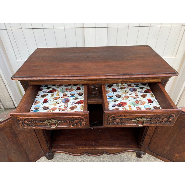 Antique French Louis XV Buffet Sideboard Cabinet Carved Oak Server C1920 For Sale - Image 11 of 18