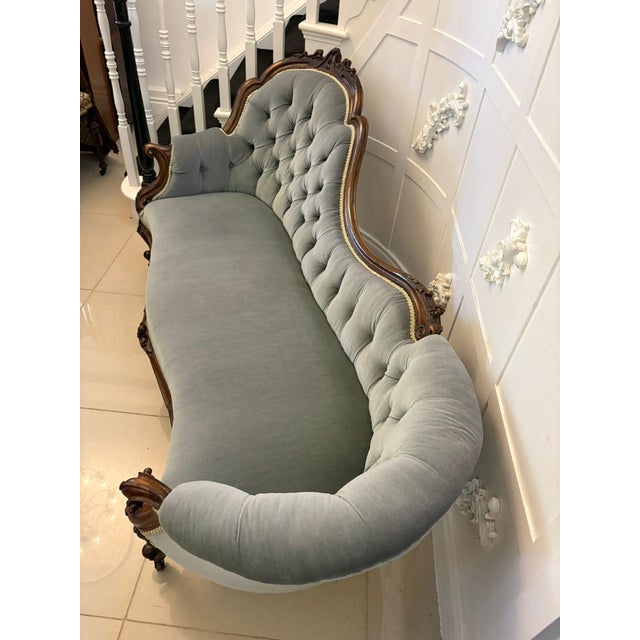 Antique Victorian Carved Walnut Chaise Lounge, 1850 For Sale - Image 12 of 17