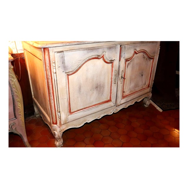 Antique Louis XV Buffet in Walnut, in Very Good conditions. Designed before 1890