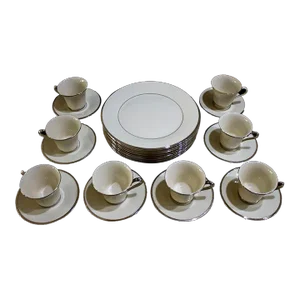 Lenox China Solitaire Pattern - 24 Pieces