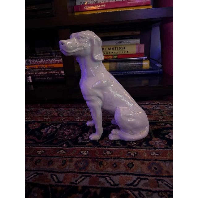 1980s White Hunting Dog Figurine From England For Sale - Image 4 of 7