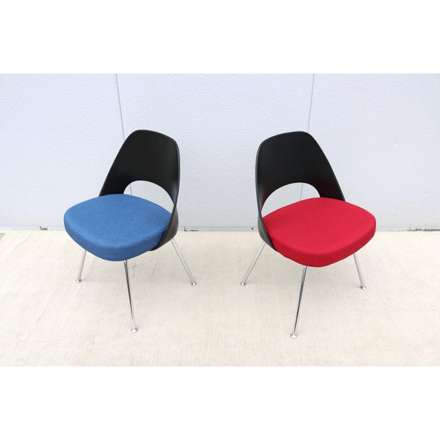 2010s Knoll Mid-Century Modern Eero Saarinen Executive Armless Chairs Black - A Pair For Sale - Image 5 of 18
