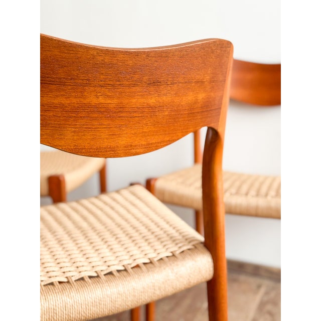 Mid-Century Model 71 Dining Chairs by Niels O. Møller for J.L. Mollers, 1951, Set of 8 For Sale - Image 9 of 16