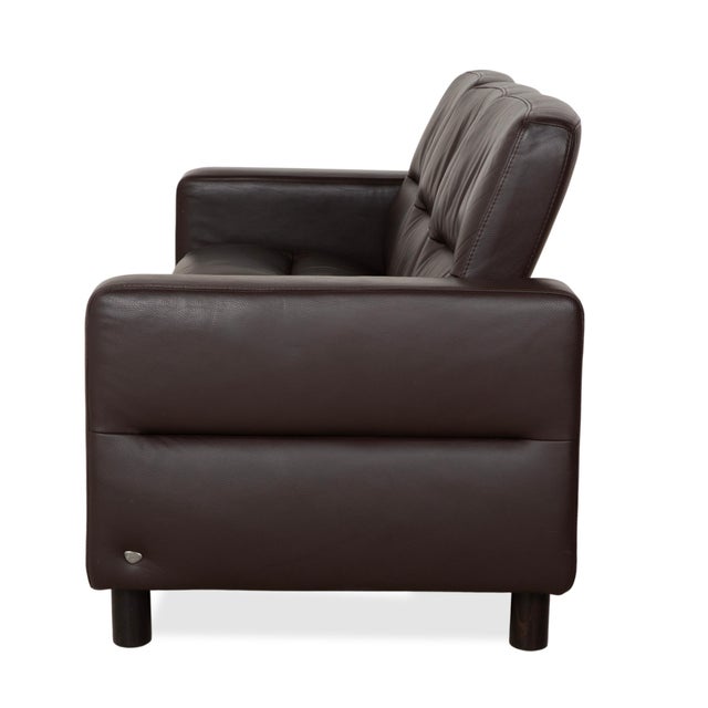Wave Leather Three-Seater in Brown Espresso from Stressless For Sale - Image 16 of 17