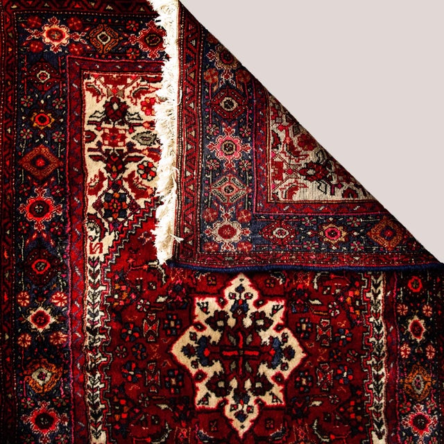 Textile Vintage Hamadan Rug in Hand-Knotted Wool, 1970s For Sale - Image 7 of 8