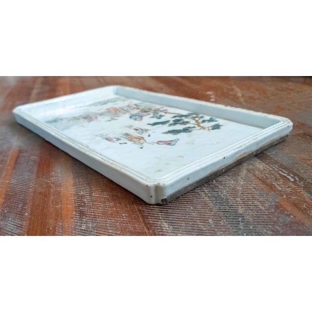 19th Century Chinese Porcelain Tray in Famille Rose Palette, Probably Daoguang Period For Sale - Image 14 of 18
