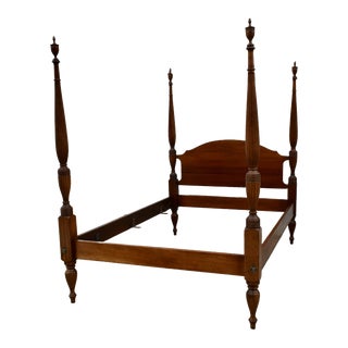 Vintage Mahogany Traditional Style Bench Made Four Poster Full Size Bed For Sale