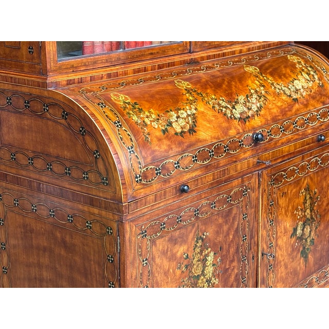 An exceptional late 18th-century George III Sheraton period satinwood secrétaire bureau bookcase, beautifully crossbanded...