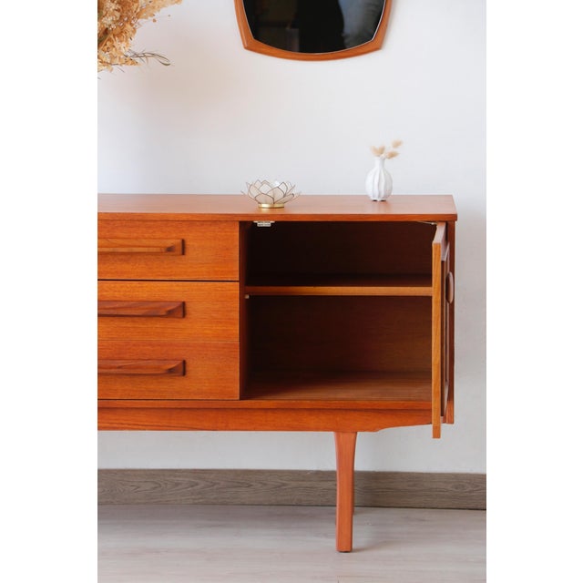 1960s Scandinavian Style Teak Stonehill Sideboard from Austinsuite, 1960s For Sale - Image 5 of 18