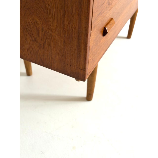 Beige Model 135 Tallboy by Børge Mogensen for Søborg Møbelfabrik, 1950s For Sale - Image 8 of 12