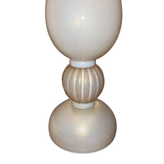 Mid 20th Century Similar Pair Murano Glass Table Lamps in Cream W/ Gold Flecking For Sale - Image 4 of 7