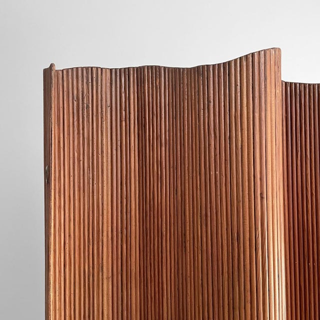 Wood Mid-Century Modern Italian Self-Supporting Wooden Screen, 1950s For Sale - Image 7 of 18