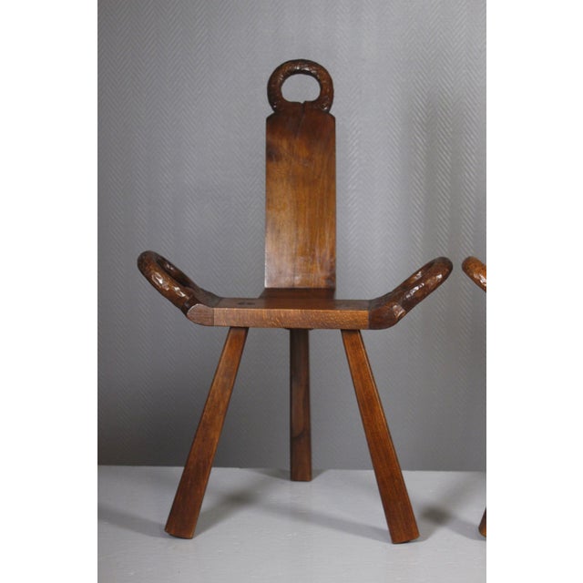 Wood Mid-Century Modern Brutalist Tripod Chairs with Hand Carved Details, 1950s, Set of 2 For Sale - Image 7 of 17
