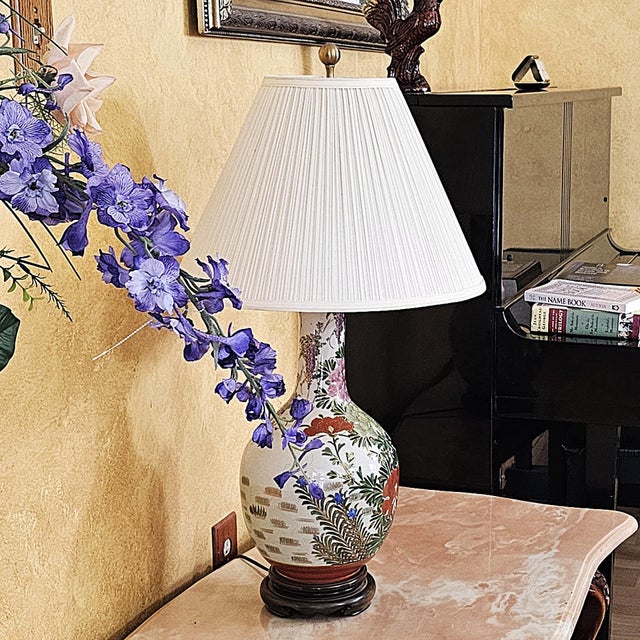Wood Vintage Chinoiserie Porcelain Table Lamp With Floral Garden Motif on Wood Base For Sale - Image 7 of 18