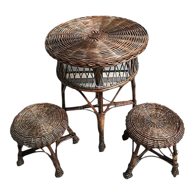 Table and 2 Wicker Stools 1960s, Set of 3 For Sale