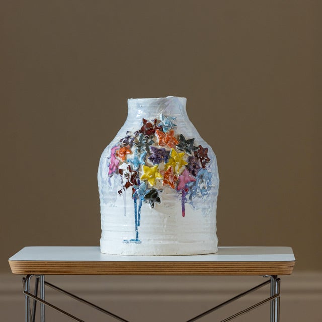 Traditional 1967 David Gilhooly "Star Flower" Vase | Uc Davis Professor Estate For Sale - Image 3 of 14