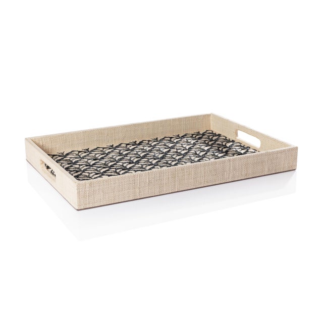 Canaria Petals Natural Fiber Raffia Serving Tray For Sale In Los Angeles - Image 6 of 6