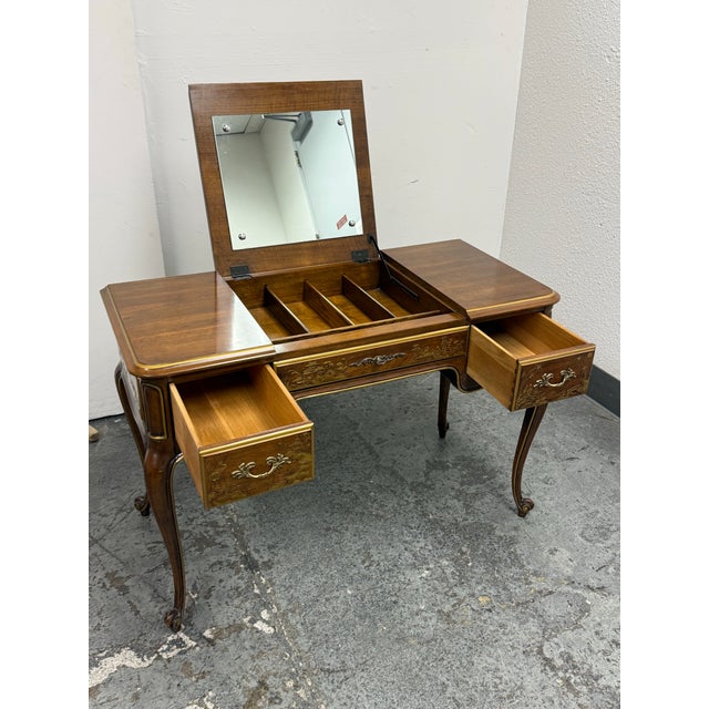 French Provincial Phyllis Andrade for White Furniture Company Chinoiserie Vanity Desk For Sale - Image 3 of 12