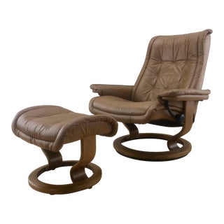 20th Century Vintage Ekornes Scandinavian “Stressless” Recliner Lounge & Ottoman - 2 Pieces For Sale