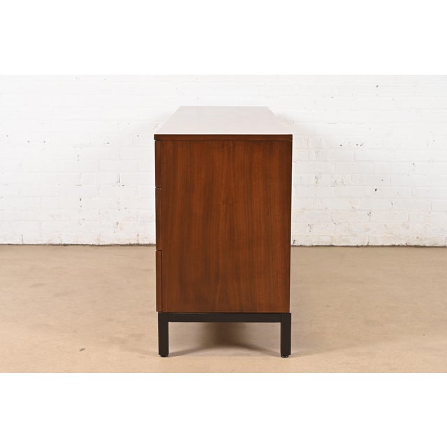 Milo Baughman for Directional Walnut and Ebonized Nine-Drawer Dresser, Newly Refinished For Sale - Image 10 of 12