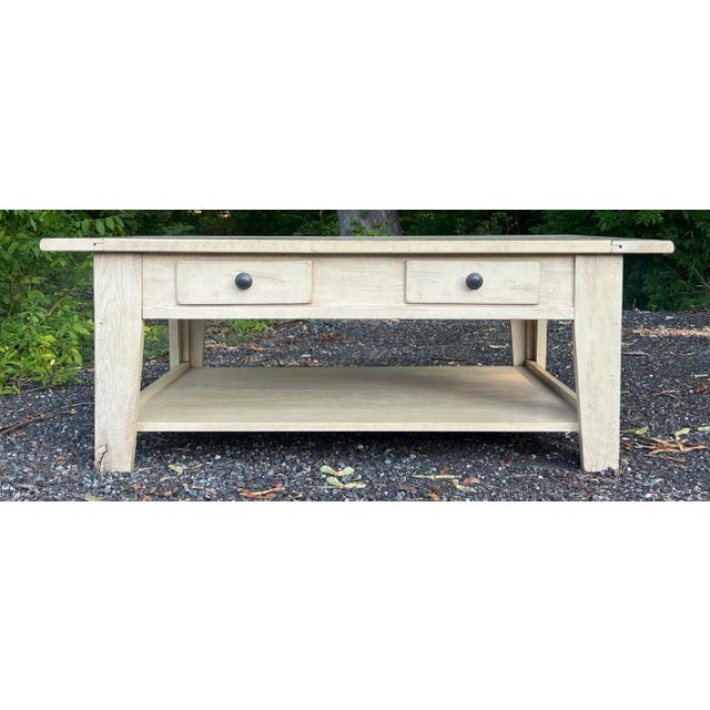 Rustic farmhouse style coffee table by Broyhill from their popular “Attic Heirlooms Collection”. Made in the USA this...