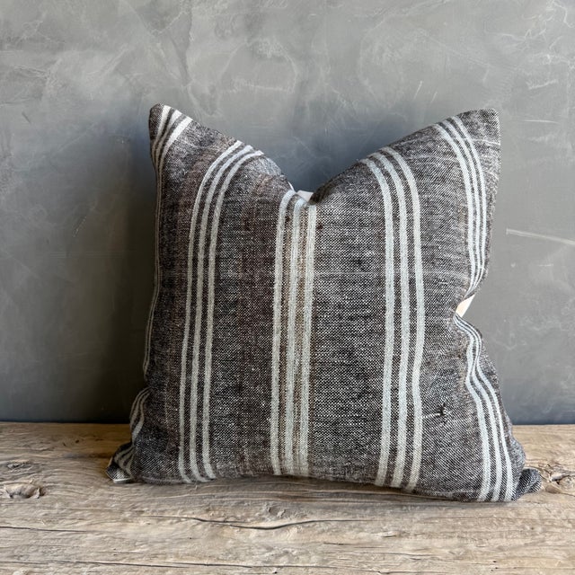 Mid-Century Modern Vintage Turkish Rug Hemp Pillow With Down Insert 22" X 22" For Sale - Image 3 of 6
