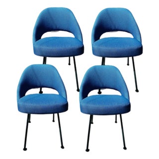 1960's Tweed Executive Chairs Attributed to Saarinen for Knoll- Set of Four For Sale