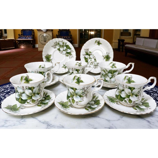 Mid-Century Modern Vintage Trillium Set for Six People from Royal Albert, 1980s, Set of 12 For Sale - Image 3 of 18