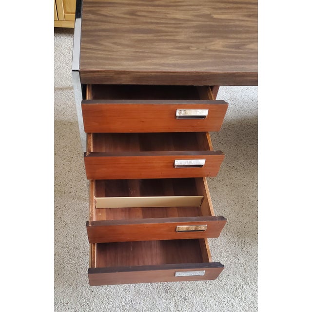 Mid-Century Modern Executive Desk Credenza Set Ge Series 900 Myrtle Desk Co 1960s, 2 Pieces For Sale - Image 13 of 17