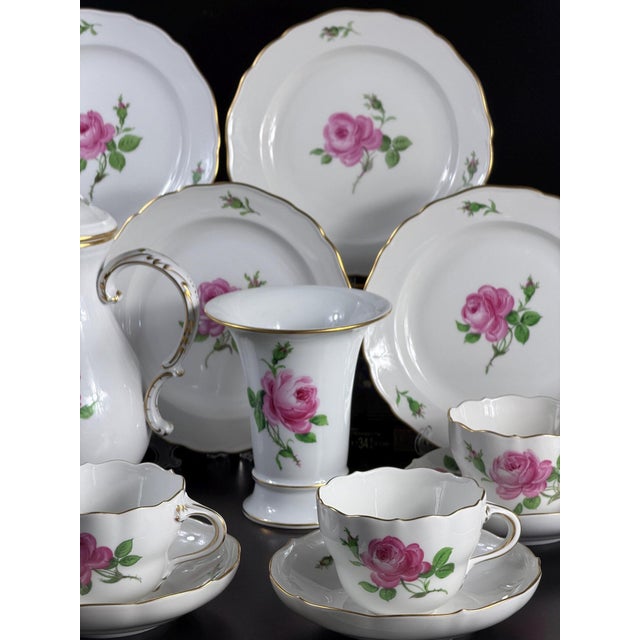 Rote Rose Coffee Service in Porcelain from Meissen, Germany, 1980s, Set of 23 For Sale - Image 4 of 17
