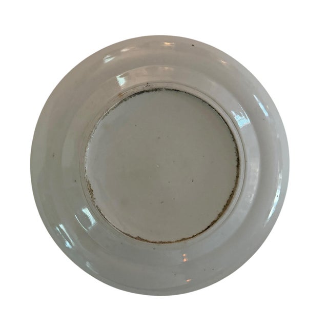 19th Century Chinese Export Famille Verte Porcelain Plates - A Pair For Sale - Image 4 of 4