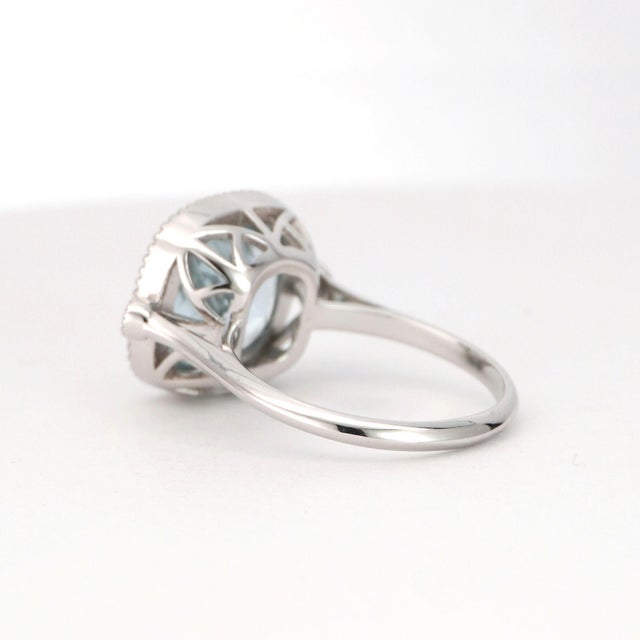 14k Gold Ring With 4.25ct Aquamarine & Diamonds Size 6.5 For Sale - Image 11 of 18